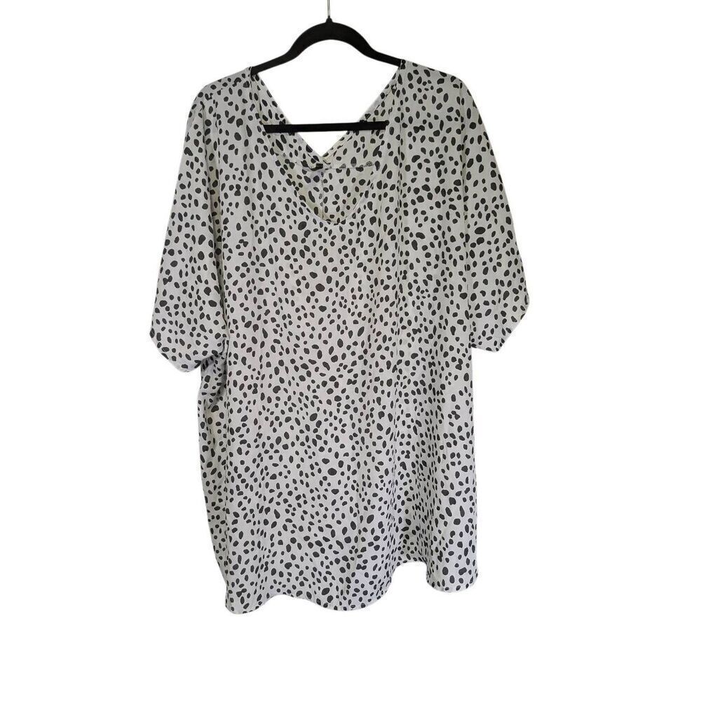 Glitzy Girl Relaxed Neck Polka dot Women's Size 3X